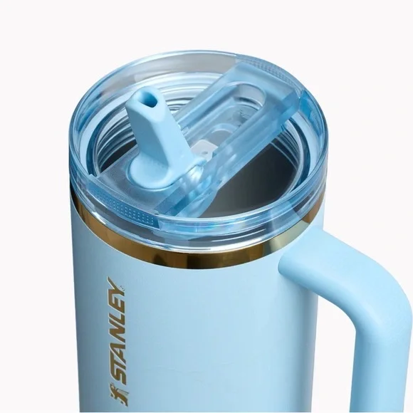 Stanley Messi Quencher Flip Straw 40oz Tumbler NWT - Picture 5 of 5